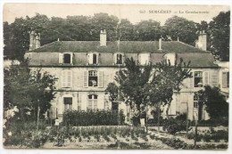 CPA LA GENDARMERIE DE SURGERES CHARENTE INFERIEURE MARITIME - Police & Gendarmerie