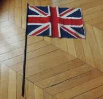 Rare Drapeau Anglais De La Libération De Paris - FRANCO DE PORT - Flags