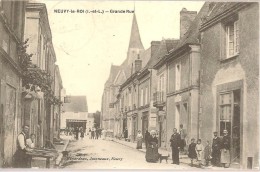 NEUVY-le-ROI - Grande Rue - Pharmacie - Commerces - Animé - Neuvy-le-Roi