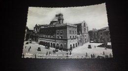 C-15623 CARTOLINA FOLIGNO - CATTEDRALE E PALAZZO DELLE CANONICHE - AUTO D'EPOCA - Foligno