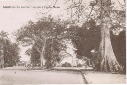 Cpa  Alentours Du Gouvernement A Porto Novo - Benín