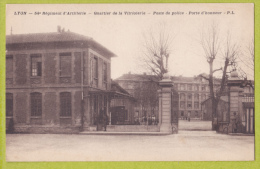 Lyon - 54e Régiment D'Artillerie - Quartier De La Vitriolerie - Poste De Police (animé) - Porte D'honneur - Pas Circulé - Lyon 7