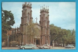 C.P.M. Columbia - Trinity Episcopal Church. - Eglise Et Belles Voitures Américaines - Columbia