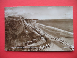 THE CLIFFS AND SANDS,MIDDLE CHINE,BOURNEMOUTH - Bournemouth (tot 1972)