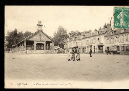 CPA 76 PAVILLY La Place Du Marché Au Grains Commerce Etablissements ROUENNAIS - Pavilly