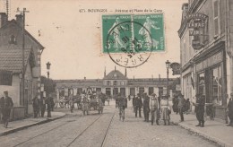 BOURGES (CHER ) - Avenue Et Place De La Gare - Très Animée - Bourges