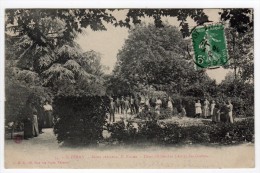 07-Saint-Péray- Bains Résineux, F.Roche-Dans L'Allée Des Lacs Et Des Grottes-groupe De Personnes-Cpa - Saint Péray