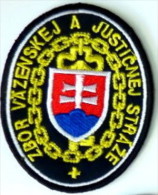Police Slovaque - Slovakia, écussons Tissu-Patches,La Police Judiciaire Et La Prison, SWAT - RIOT Unit - Polizei