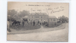 CPA 76 - FONTAINE-LE-DUN - La Mairie - Très Jolie Animation Devant La Mairie - Fontaine Le Dun