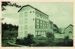 BRAY Sur SOMME    -    Le Moulin Gallet  , Façade Et Cour Intérieure - Bray Sur Somme