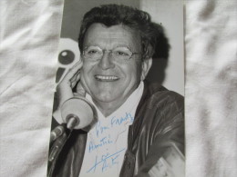 PHOTO DEDICASSE DE JOSE ARTUR - Autographes