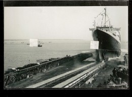 PHOTO  Du PAQUEBOT " FRANCE "  Lancement Du FRANCE  ( Compagnie Générale Transatlantique ) - Altri & Non Classificati