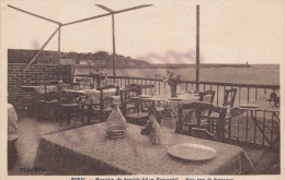 Delcampe - ( CPA 22 )  BINIC  /  Pension De Famille  " Les Tamaris "  - Vue Sur La Terrasse  - - Binic