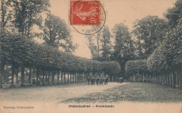 ( CPA 22 )  CHÂTELAUDREN  /  Promenade  - - Châtelaudren