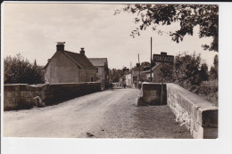 CPSM PONTACQ 64 ENTREE SUR LA ROUTE DE GER PONT PANNEAU ED ELCE - Pontacq