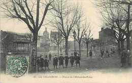 JuiAoû14 87: Le Chambon-Feugerolles  -  Place De L'Hôtel De Ville - Le Chambon Feugerolles