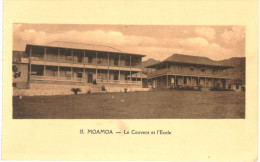 SAMOA ISLAND ..... MOAMOA ... LE COUVENT ET L ECOLE - Samoa