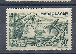 140016089  MADAGASCAR  YVERT    Nº  194  */MH - Unused Stamps