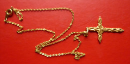 Collier Femme Avec Croix  (  Envoi Offert Pour La France  ) - Necklaces/Chains