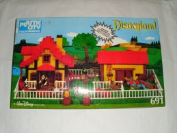 Plastic City Italocremona / DISNEYLAND  691 - Toy Memorabilia