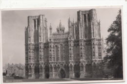 BF32011 Wells Cathedral UK  Front/back Image - Wells