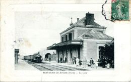 N°40213 -cpa Beaumont Le Roger -la Gare- - Gares - Avec Trains