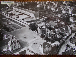 50 - EQUEURDREVILLE - La Place Hippolyte Mars Et Le Cours Complémentaire De Filles. (Vue Aérienne - Ecole...) CPSM - Equeurdreville