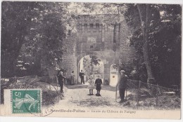 Entrée Du Chateau De Furigny - Neuville En Poitou