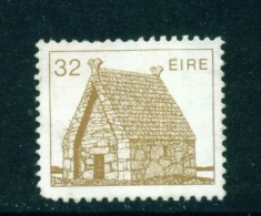 IRELAND  -  1983  Irish Architecture Definitives  32p  Used As Scan - Gebraucht