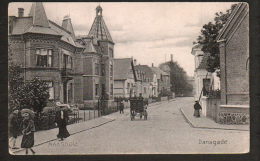 DB2727 DENMARK  DANAGADE NAKSKOV STREET SCENE POSTCARD - Danemark