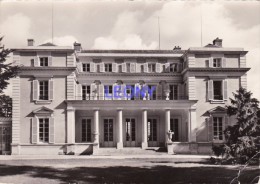 CPSM  10X15 De LOUVECIENNES   (78)  - " Domaine De VOISINS " - Une Vue Du Château - 1960 - Louveciennes