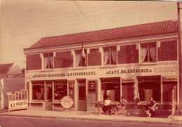 62 Oye Plage. Epicerie Schoonbaert, Café Du Commerce - Oye Plage