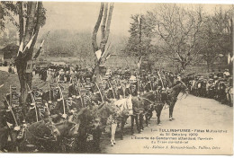 38/ Tullins- Fures - Fêtes Mutualistes Du 31 Octobre 1909 -  L'escorte Des Gendarmes Attendant L'arrivée Du  Train Minis - Tullins