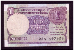 India - 1 Rupia - 1983 - P78 - 2 Pin Holes - AUNC - India