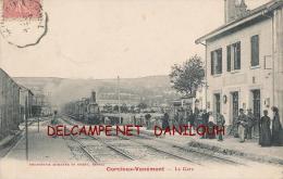 88 --- CORCIEUX VANEMONT    La Gare,   Edit Rometer,  Vue Intérieure ANIMEE, Arrivée Du Train - Corcieux