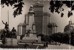 CP ESPAGNE Madrid Plaza Monumento De Cervantes - Melilla