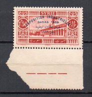 Syrie N°194 Neuf Sans Charniere Pliure A Voir - Unused Stamps