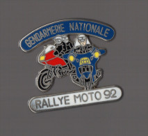 Pin's Police / Gendarmerie Nationale, Rallye Moto 92 - Zamac Signé Ballard - Rugby