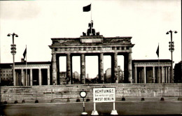 BERLIN - Brandenburger Tor - Achtung! Sie Verlassen Jetzt WEST-BERLIN - M-3 - Friedrichshain