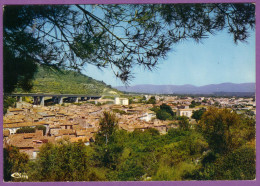 LE LUC - Vue Générale. Vieux Village Et Le Viaduc - Le Luc