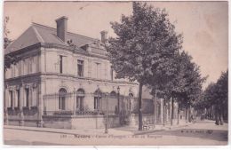 218- NEVERS -Caisse D'Epargne -rue Du Rempart -ed. B F - Banques
