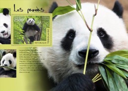 Delcampe - Togo. 2014 Pandas. (519b) - Ours