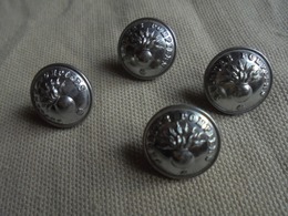 Ancien - Petit Lot 4 Boutons D'uniforme Sapeurs Pompiers - Boutons