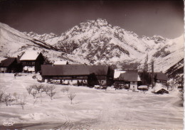 LES HAUTES ALPES -  VALLOUISE-PELVOUX - LE VILLAGE - NEUVE. - L'Argentiere La Besse