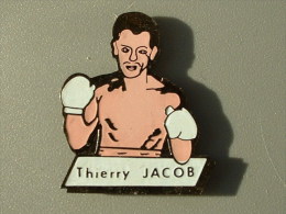 PIN´S BOXE - BOXING - THIERRY JACOB - Boxe
