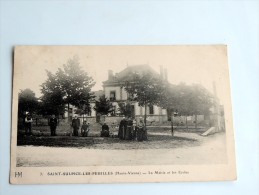 Carte Postale Ancienne : SAINT-SULPICE LES FEUILLES : La Mairie Et Les Ecoles Animé , En 1918, Très Bon état - Saint Sulpice Les Feuilles