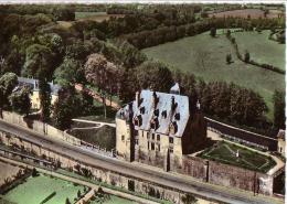 CHATILLON-en-BAZOIS: Le Château Et Son Parc - Chatillon En Bazois