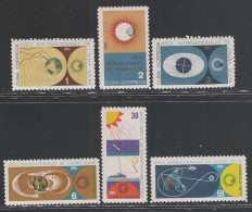 CUBA - 1965 - 6 Valori Nuovi Stl Dedicati All' ANNO INTERNAZIONALE DEL SOLE CALMO - In Buone Condizioni. - Unused Stamps