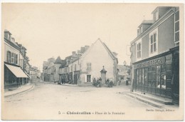 CHENERAILLES - Place De La Fontaine - Chenerailles