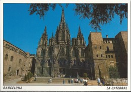 ES.- Barcelona. La Catedral. The Cathedral. The Cathedarale. 2 Scans - Kirchen